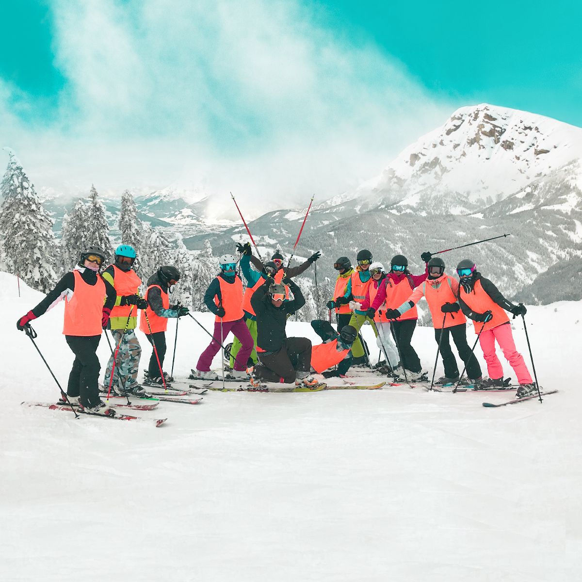 Skimax_Pujcovna_lyzi_snowboardu_bezek_lyzarske_kurzy_1